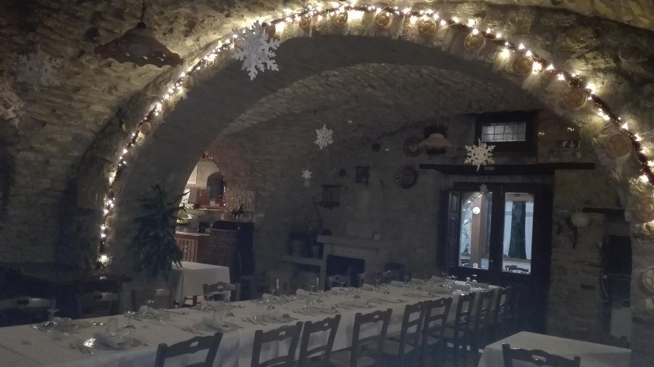 הוילה פייטרלצ'ינה Agriturismo La Vecchia Cascina Di Paolo & Belinda מראה חיצוני תמונה